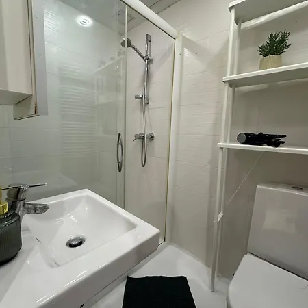 I&a - Roseni Tn * Reval